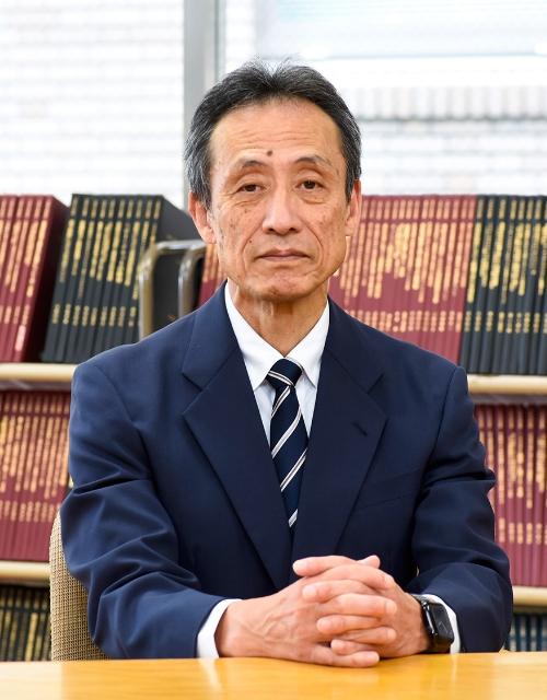 学長 池内健治