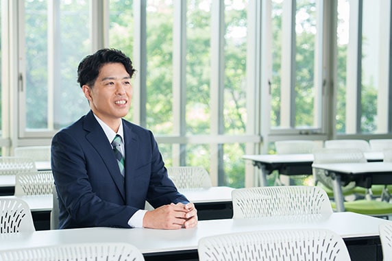 本間 研吾さん